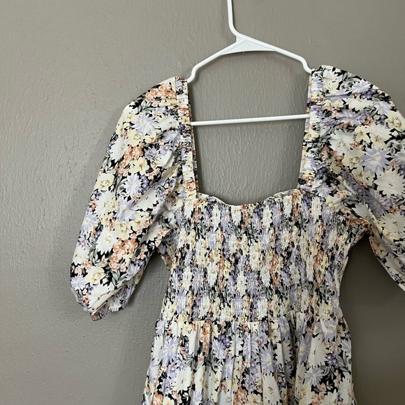 SNDYS. Floral Print Mini Puff Sleeve Dress Size XL smocked top casual short - Picture 7 of 7